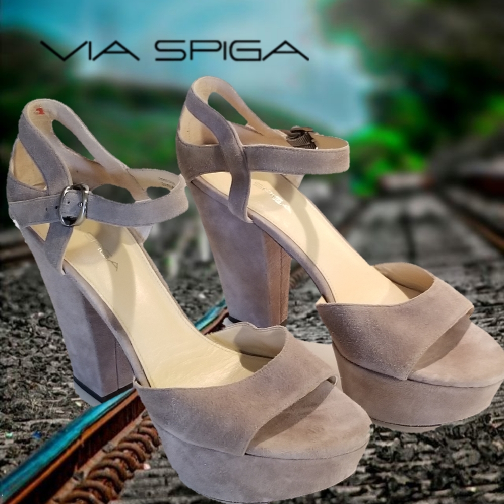 Via Spiga Platform Heels